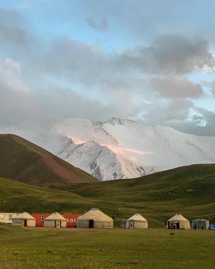 Pamir Nomad Yurt Camp 호텔 Kara-Kavak 외부 사진
